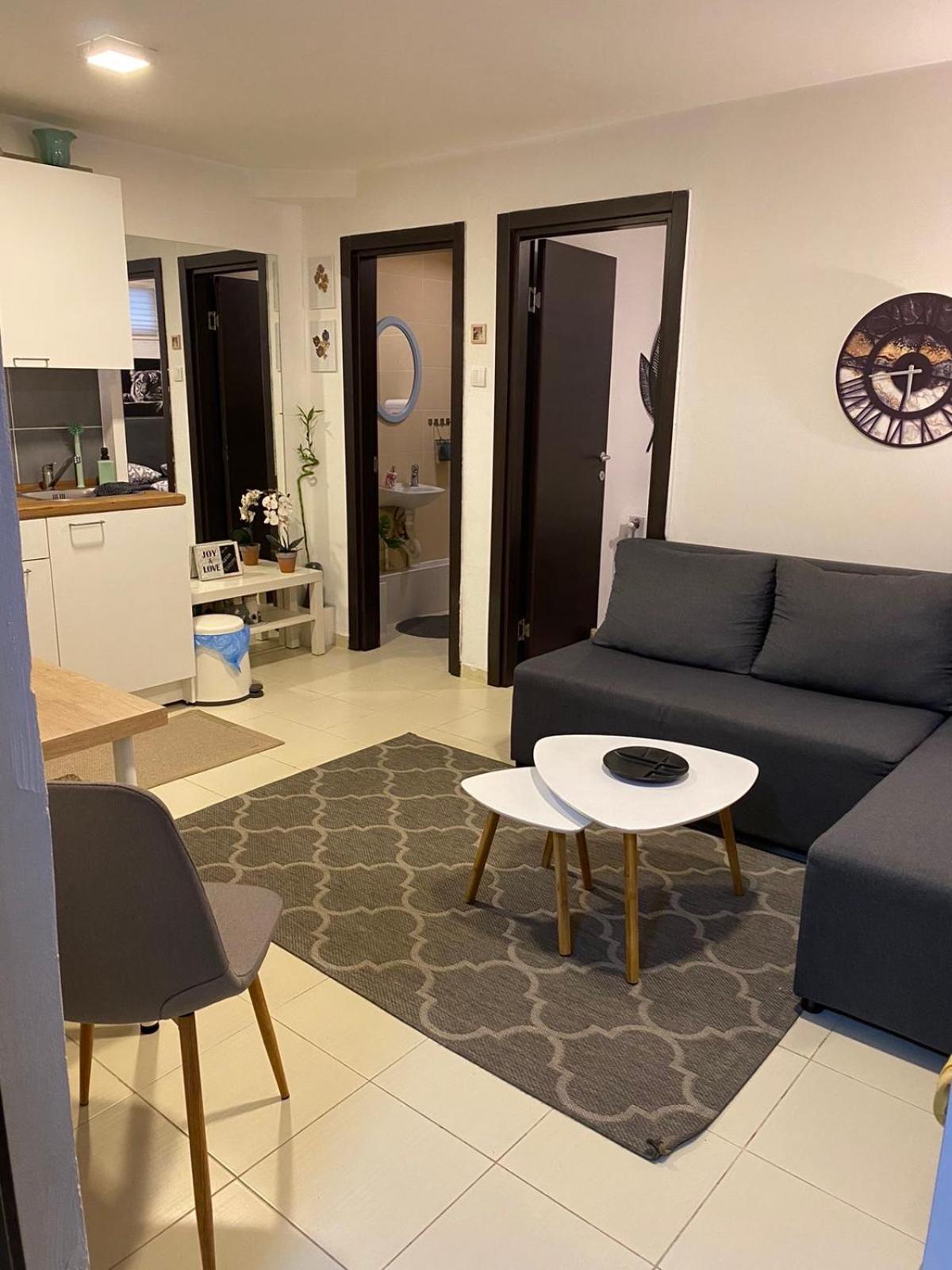 N6 Apartment Újvidék Kültér fotó