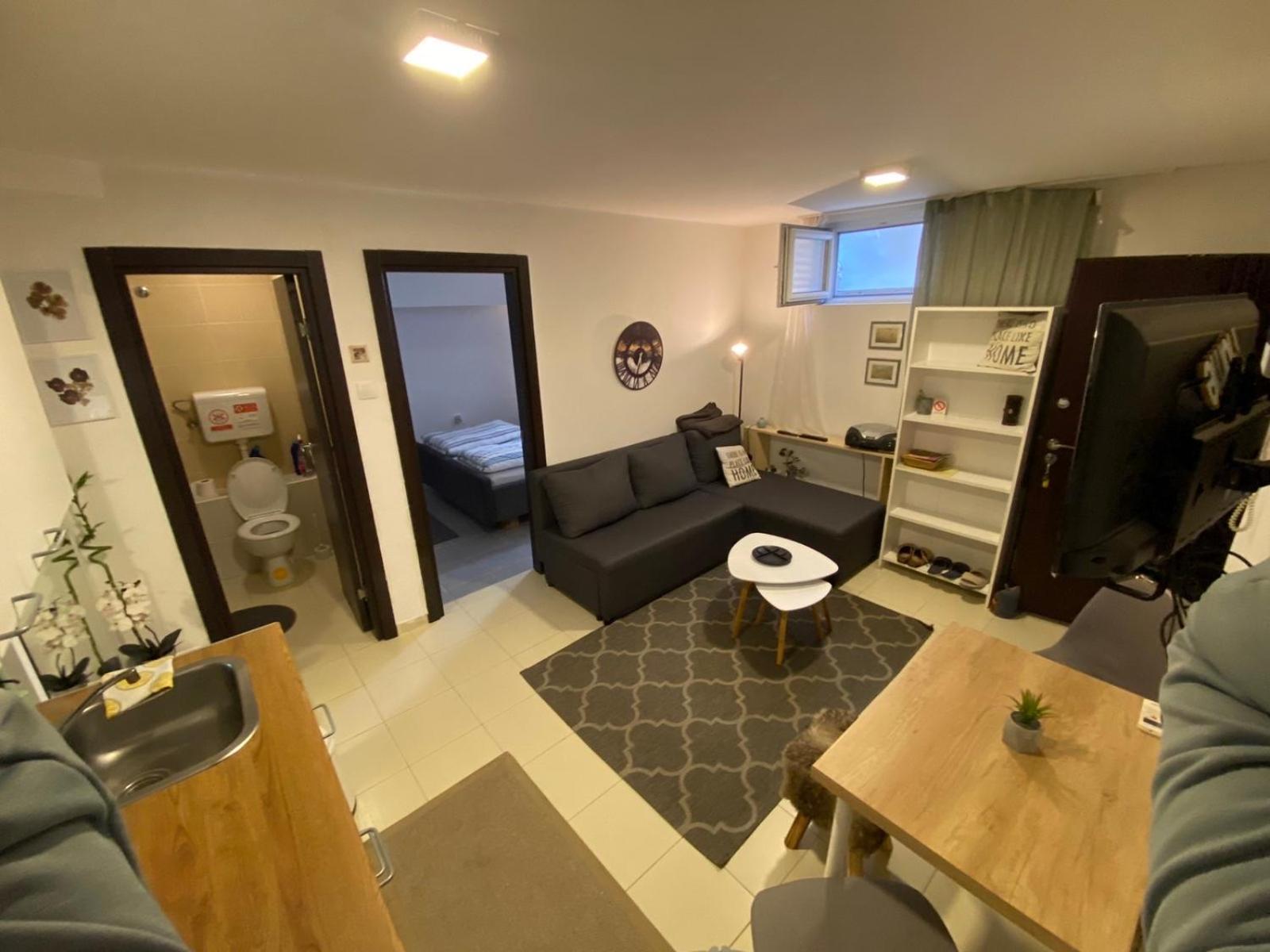 N6 Apartment Újvidék Kültér fotó