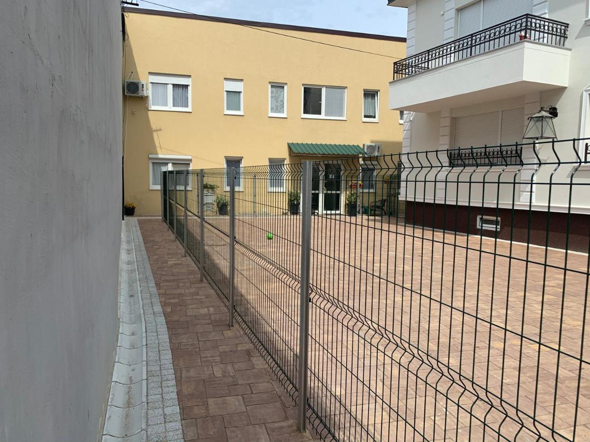 N6 Apartment Újvidék Kültér fotó